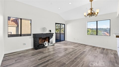 28112 Mariposa #168 Photo